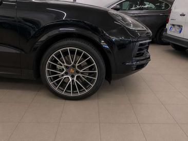 Porsche Cayenne III — photo 5
