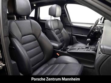 Porsche Macan Electrique Turbo — photo 21