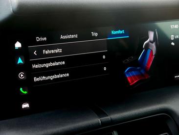 Porsche Taycan 4S — photo 18