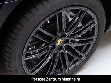 Porsche Macan Electrique Turbo — photo 31