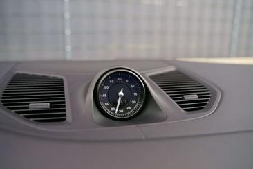 Porsche Cayenne III S — photo 32