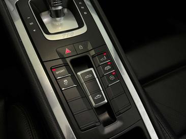 Porsche 718 Boxster T — photo 15