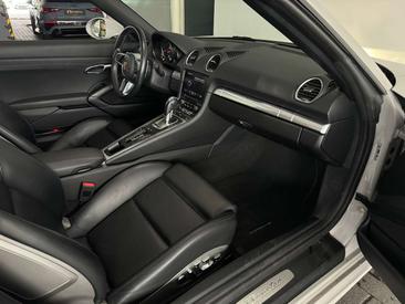 Porsche 718 Boxster T — photo 27