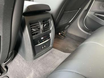 BMW Série 3 318d — photo 16