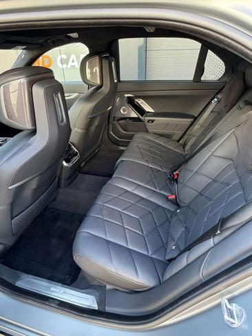 BMW I7 XDrive60 — photo 5