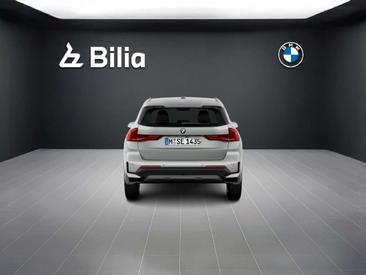 BMW X1 18i SDrive — photo 4