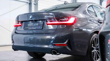 BMW 330 Individual 330e — photo 11