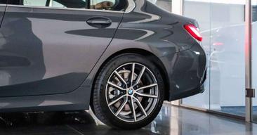 BMW 330 Individual 330e — photo 12