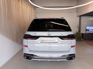 BMW X7 XDrive40d — photo 4
