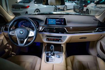 BMW Série 7 730d — photo 15