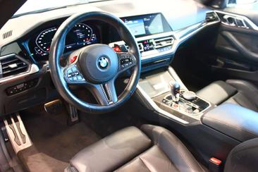 BMW M4 Competition XDrive — photo 12