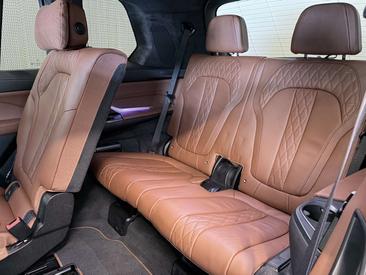 BMW X7 XDrive40d — photo 19