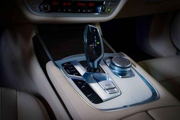 BMW Série 7 730d — photo 23