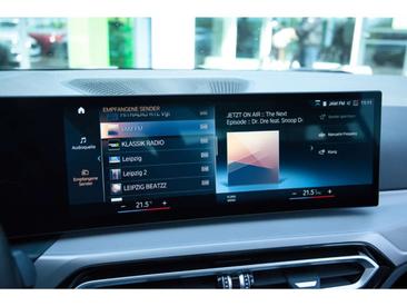 BMW Série 3 Touring Shadow Line 318d — photo 28