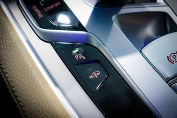 BMW Série 7 730d — photo 31