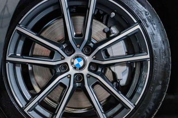 BMW 330 Individual 330e — photo 47