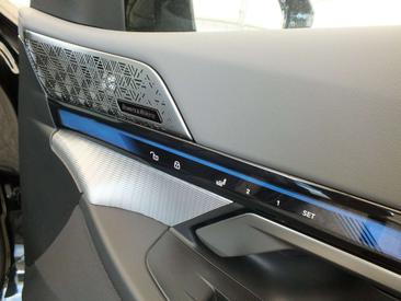 BMW I5 M60 XDrive — photo 29