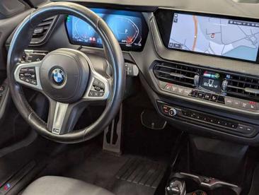 BMW 118 M Sport 118i — photo 10