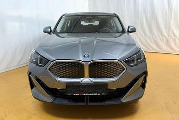BMW IX2 XDrive30 — photo 11