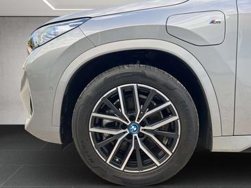 BMW X1 XDrive25e — photo 17