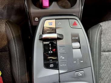 BMW IX2 XDrive30 — photo 18