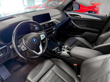 BMW iX3 — photo 11