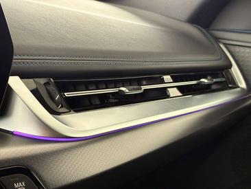 BMW X1 XDrive25e — photo 33