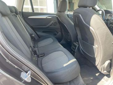 BMW X1 18d SDrive — photo 10