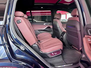 BMW X7 M Sport 40d — photo 41
