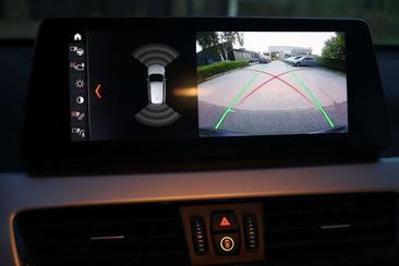 BMW X1 XDrive25e — photo 11