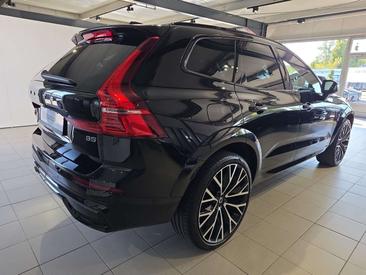 Volvo XC60 B5 R-Design — photo 6
