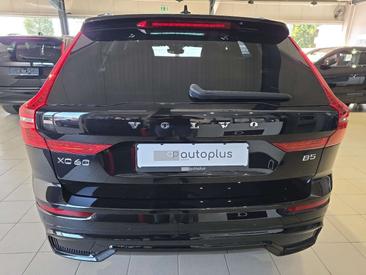 Volvo XC60 B5 R-Design — photo 8