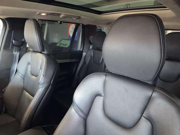 Volvo XC90 B5 Ultimate — photo 23