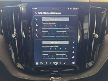 Volvo XC60 B5 R-Design — photo 28