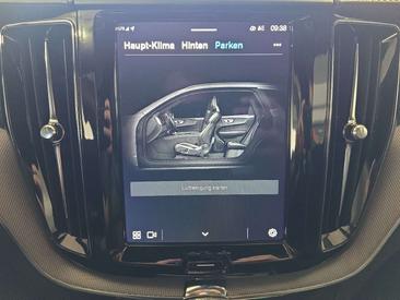 Volvo XC60 B5 R-Design — photo 29