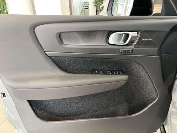 Volvo C40 Recharge Ultimate — photo 11