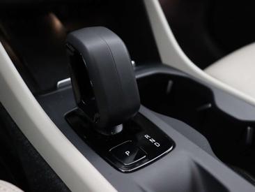 Volvo XC40 T5 Recharge Core — photo 17