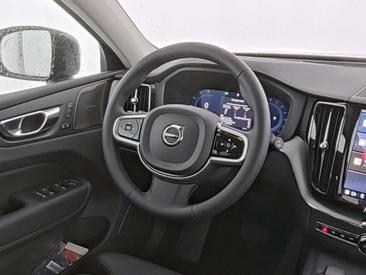 Volvo XC60 — photo 14
