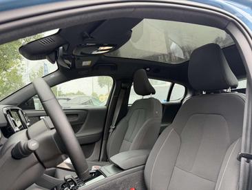Volvo C40 Recharge Core — photo 14