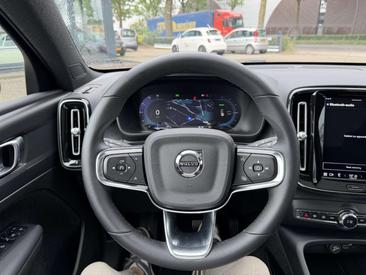Volvo C40 Recharge Core — photo 15