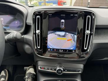 Volvo C40 Recharge Core — photo 17