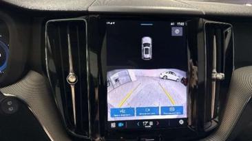 Volvo XC60 B4 Core — photo 19