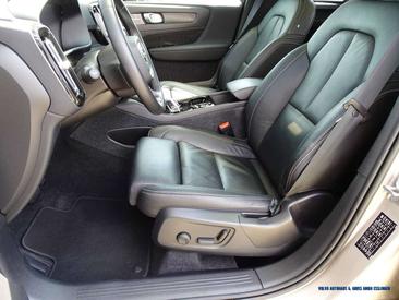 Volvo XC40 T5 Recharge Ultimate — photo 7