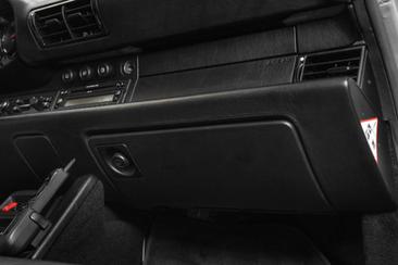 Porsche 993 Carrera 4S — photo 4