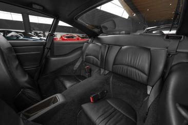 Porsche 993 Carrera 4S — photo 29