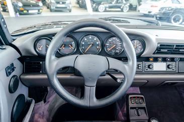 Porsche 964 Carrera 2 — photo 13