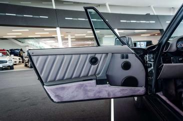 Porsche 964 Carrera 2 — photo 16