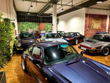 Porsche 993 Carrera 2 — photo 14