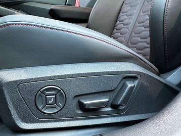 Audi RS5 Avant Performance — photo 12
