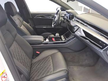 Audi A8 S Line 50 TDI — photo 5